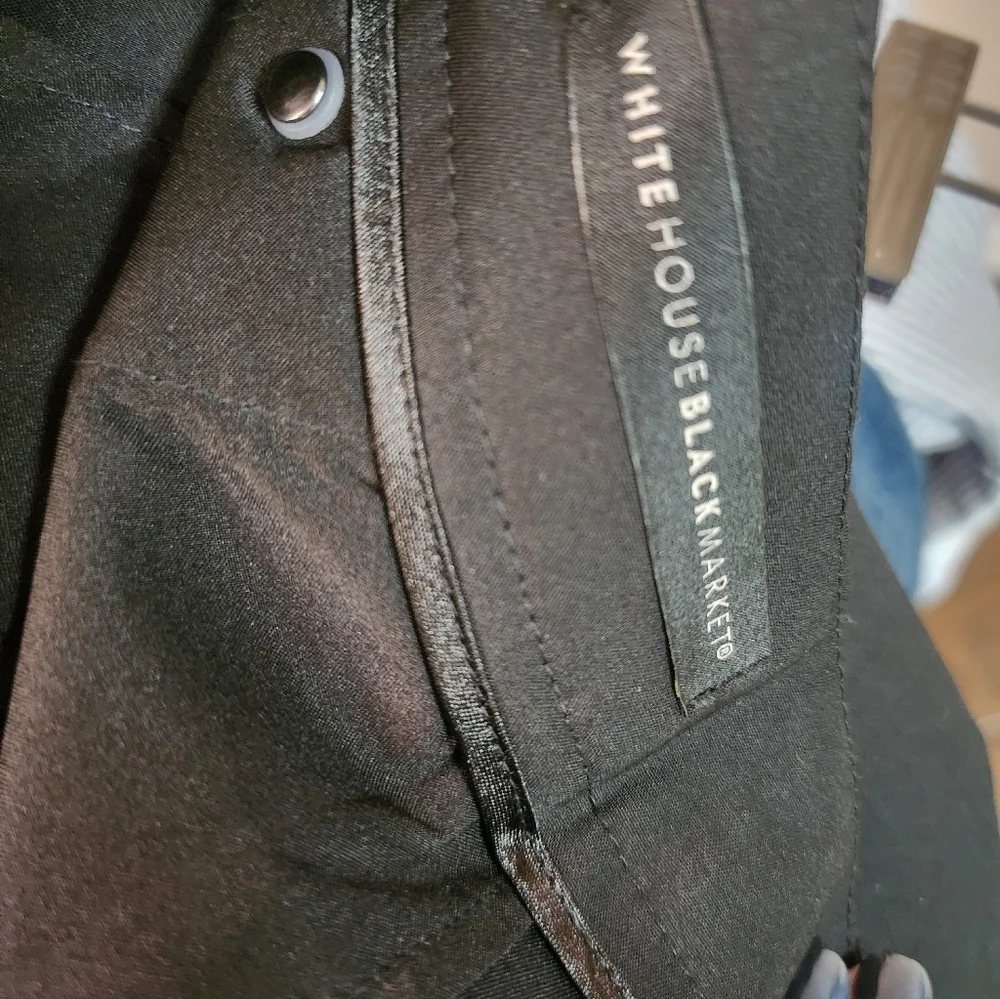 White House Black Market Black Tailored Shorts | Size 12 | 5” Inseam